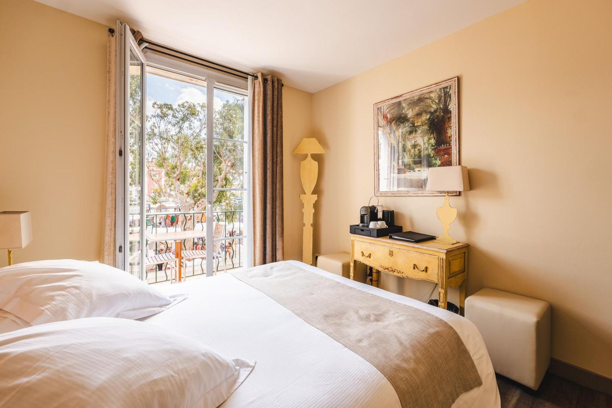 Le Suffren Hotel Grimaud Luaran gambar